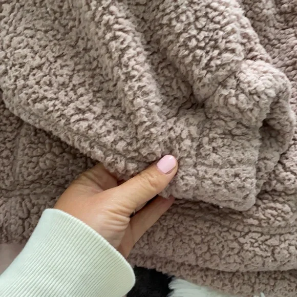 American eagle fleece hoodie - Picture 2 of 3